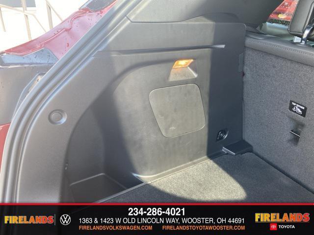 Photo of 2025 Crimson Metallic Chevrolet Trailblazer