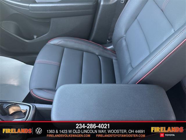 Photo of 2025 Crimson Metallic Chevrolet Trailblazer