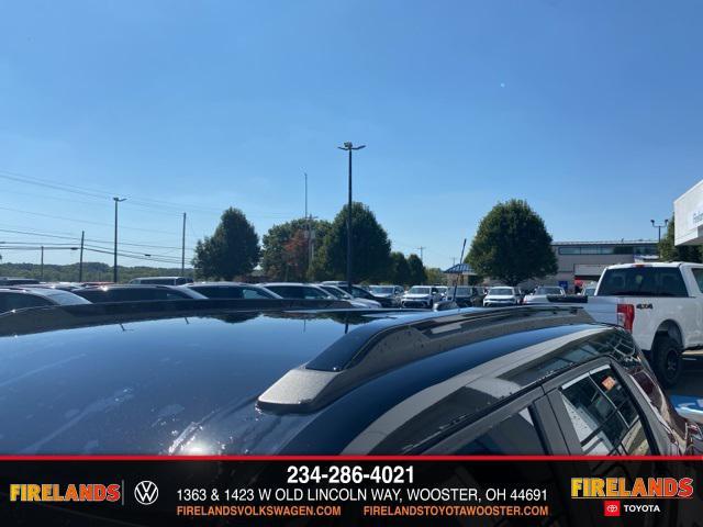 Photo of 2025 Crimson Metallic Chevrolet Trailblazer