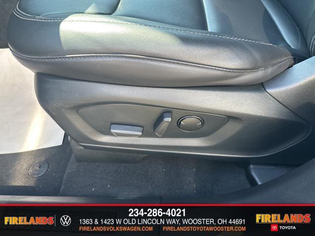 Photo of 2022 Agate Black Metallic Ford Explorer
