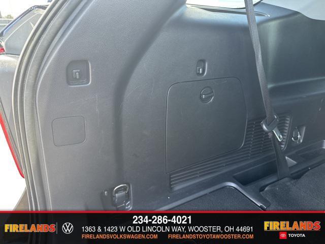 Photo of 2022 Agate Black Metallic Ford Explorer