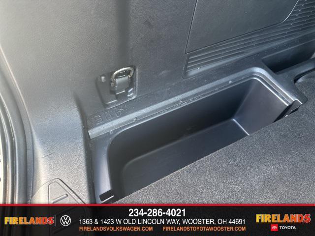 Photo of 2022 Agate Black Metallic Ford Explorer