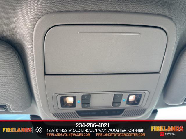 Photo of 2022 Agate Black Metallic Ford Explorer