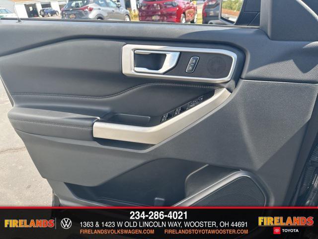 Photo of 2022 Agate Black Metallic Ford Explorer