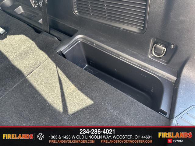 Photo of 2022 Agate Black Metallic Ford Explorer