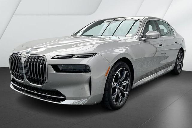 Photo of 2024 Space Silver BMW i7