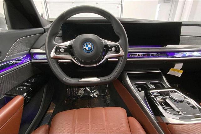 Photo of 2024 Space Silver BMW i7