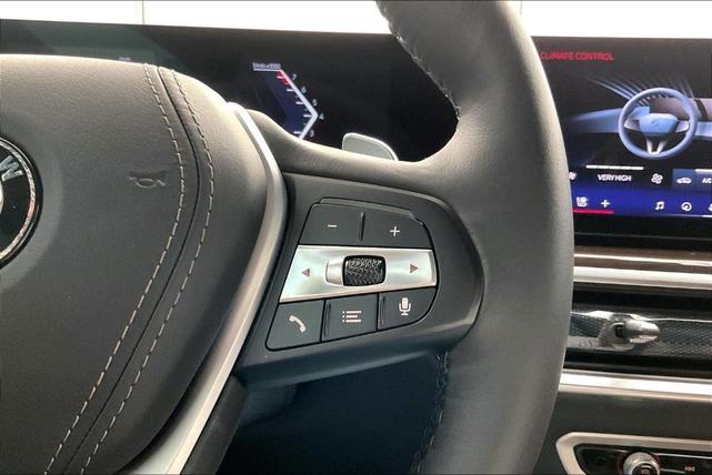 Photo of 2024 Mineral White Metallic BMW X5