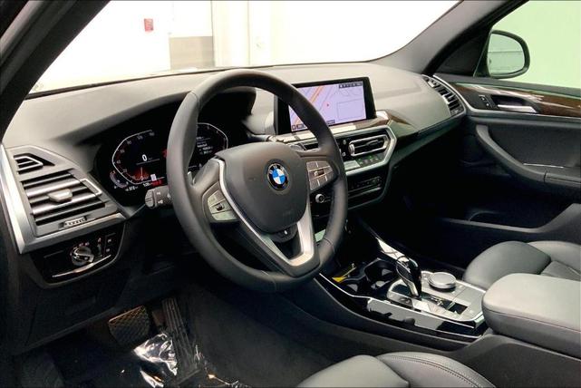 Photo of 2023 Jet Black BMW X3