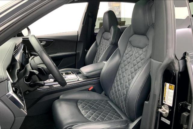 Photo of 2021 Orca Black Metallic Audi SQ8