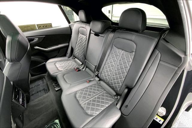 Photo of 2021 Orca Black Metallic Audi SQ8