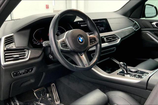 Photo of 2021 Carbon Black Metallic BMW X5