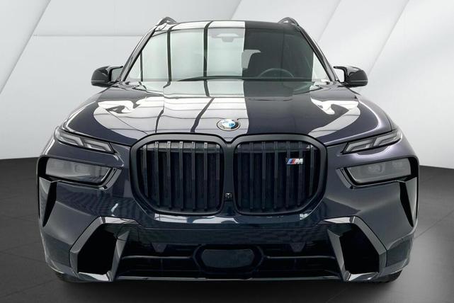 Photo of 2025 Carbon Black Metallic BMW X7