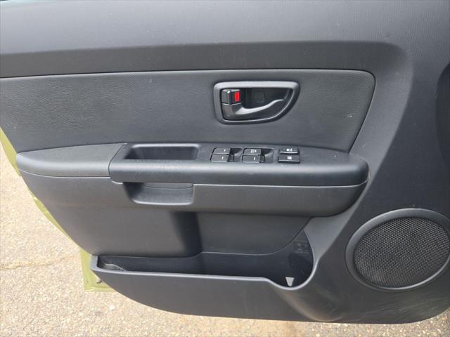 Photo of 2013 Alien Pearl Metallic Kia Soul