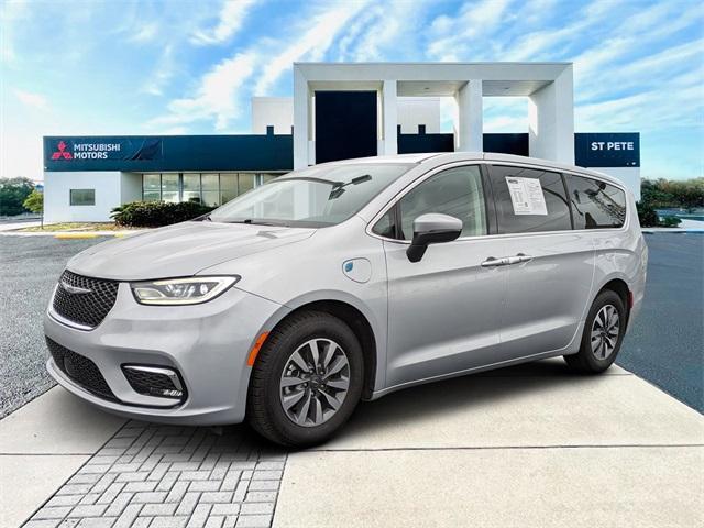 2023 Chrysler Pacifica Hybrid