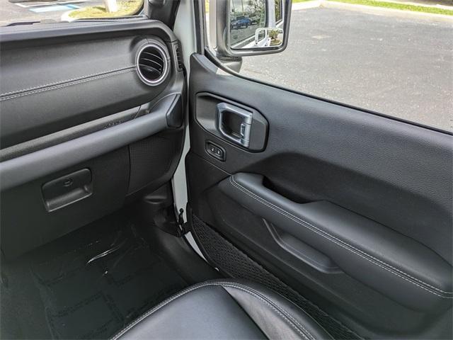 Photo of 2022 Bright White Clearcoat Jeep Wrangler Unlimited 4xe