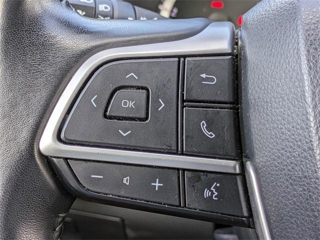 Photo of 2023 Silver Toyota Highlander