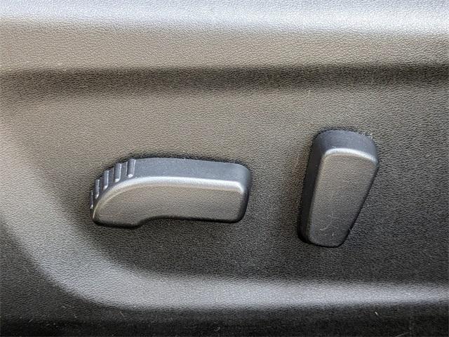 Photo of 2023 Super Black Clearcoat Nissan Altima