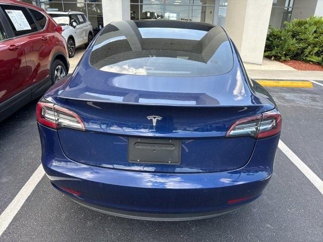 Photo of 2022 Blue Tesla Model 3