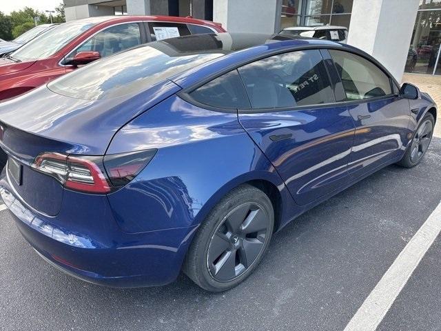 Photo of 2022 Blue Tesla Model 3