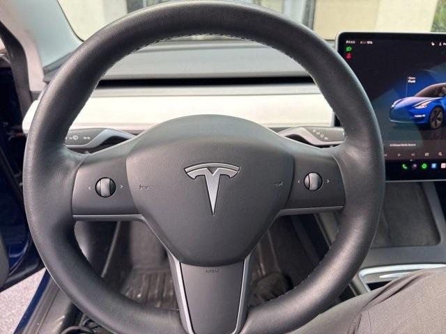 Photo of 2022 Blue Tesla Model 3