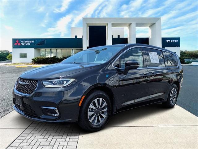 2023 Chrysler Pacifica Hybrid