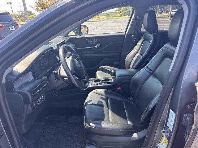 Photo of 2022 Metallic Lincoln Corsair