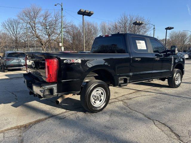 Photo of 2024 Agate Black Metallic Ford F-350