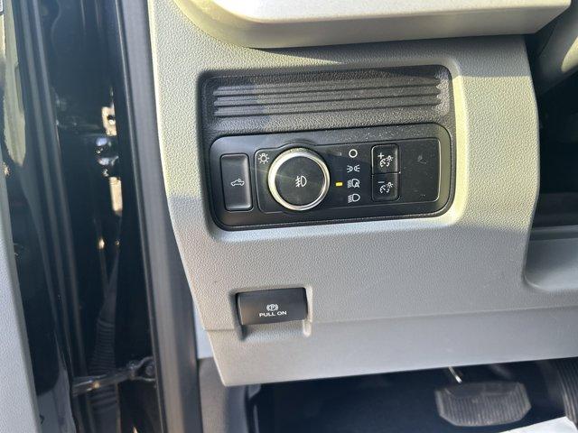 Photo of 2024 Agate Black Metallic Ford F-350