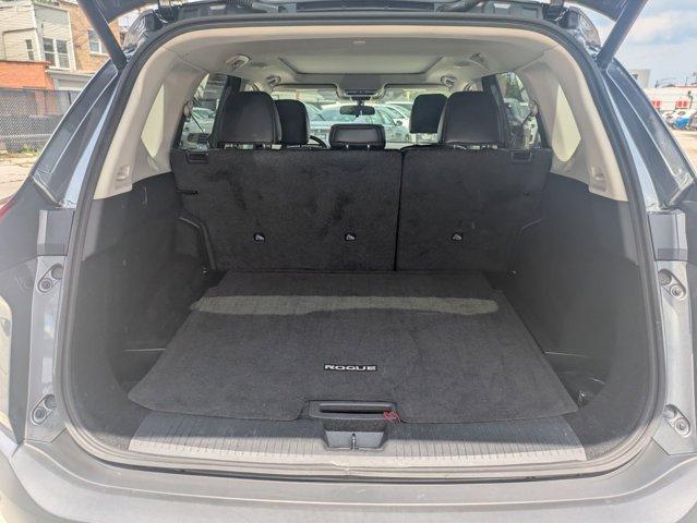 Photo of 2022 Gun Metallic Nissan Rogue
