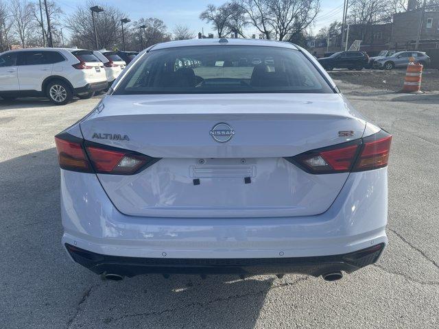 Photo of 2024 Gray Sky Pearl Nissan Altima