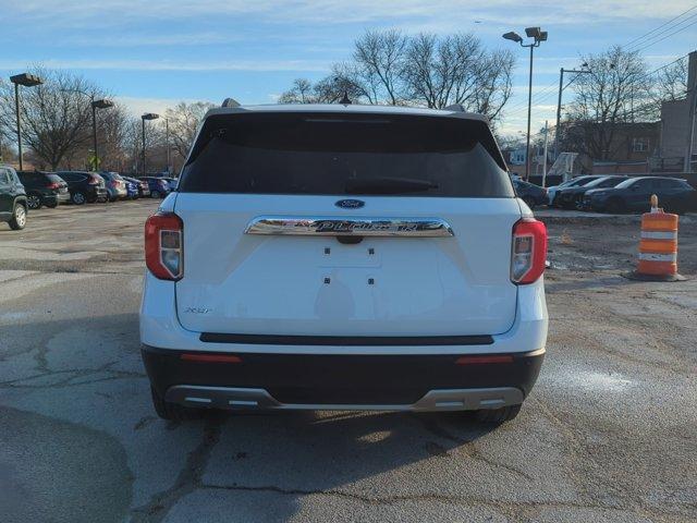 Photo of 2024 Oxford White Ford Explorer