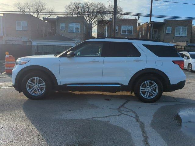 Photo of 2024 Oxford White Ford Explorer