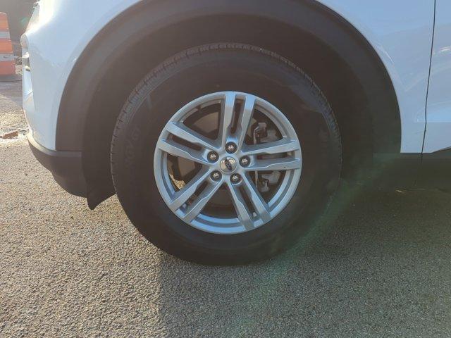 Photo of 2024 Oxford White Ford Explorer