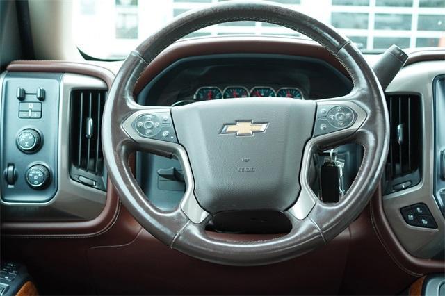 Photo of 2016 Iridescent Pearl Tricoat Chevrolet Silverado 1500