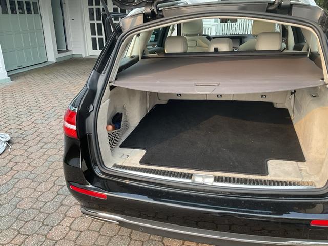 Photo of 2019 Black Mercedes-Benz E-Class