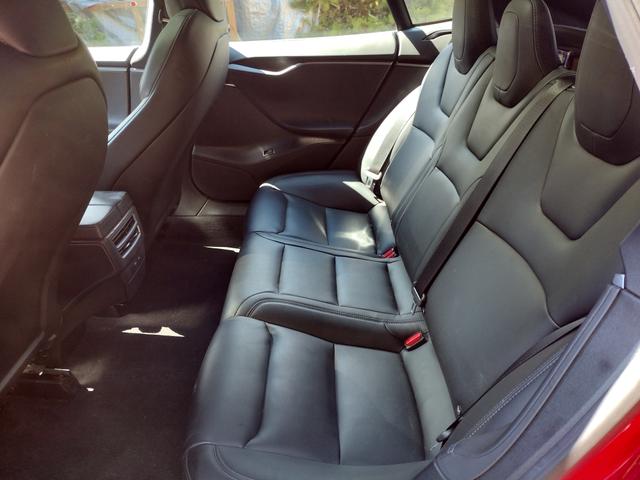 Photo of 2021 Red Tesla Model S