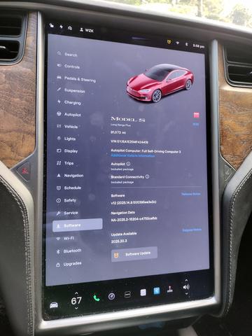 Photo of 2021 Red Tesla Model S
