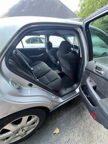 Photo of 2005 Silver Honda Accord