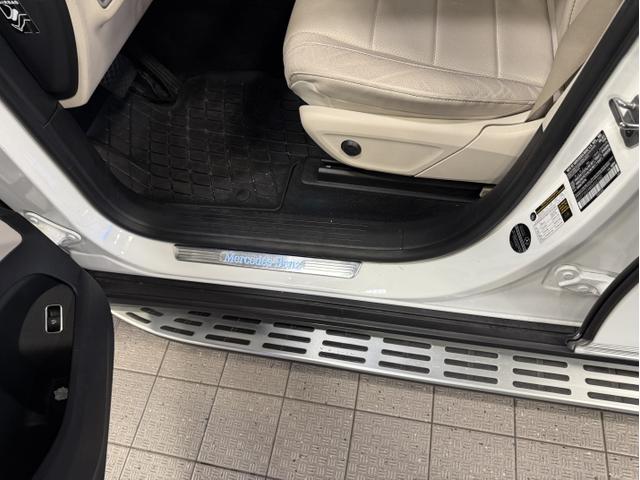 Photo of 2021 White Mercedes-Benz GLS 450