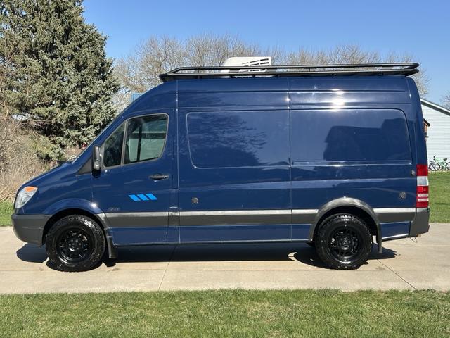 Photo of 2011 Blue Mercedes-Benz Sprinter