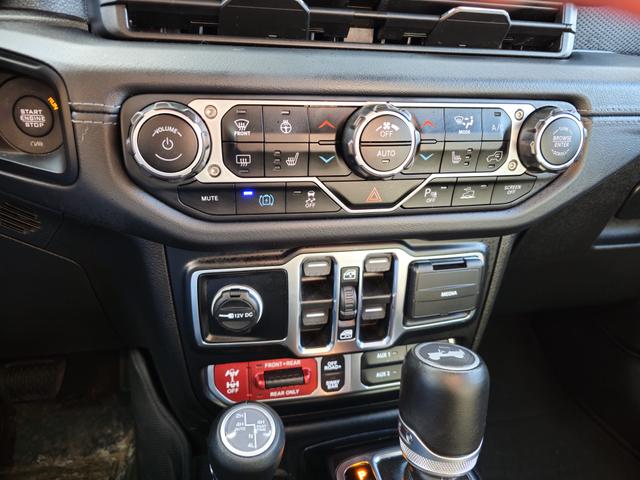Photo of 2024 White Jeep Wrangler 4xe