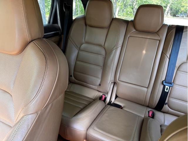 Photo of 2011 Black Porsche Cayenne