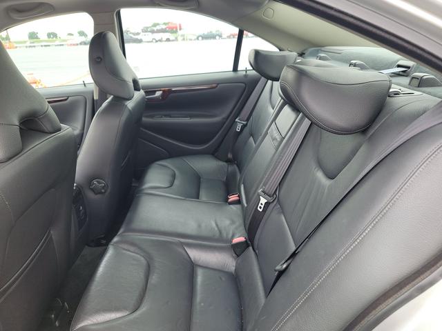 Photo of 2005 Silver Volvo S60