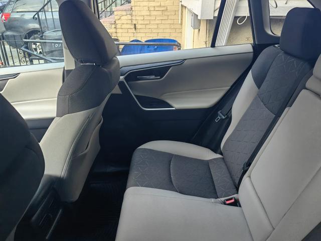 Photo of 2020 Blue Toyota RAV4