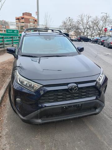 Photo of 2020 Blue Toyota RAV4