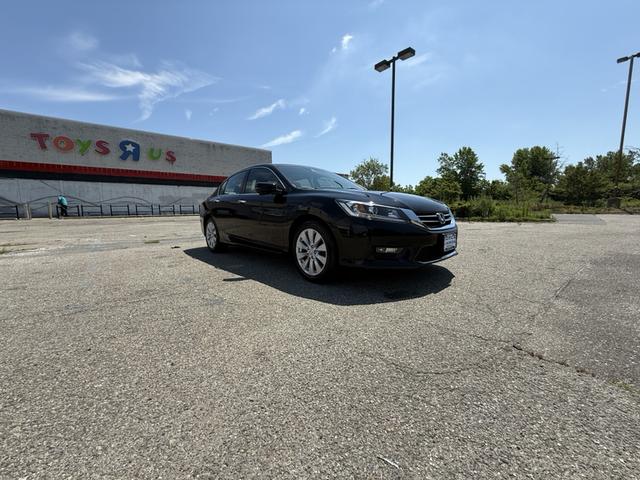 Photo of 2014 Black Honda Accord