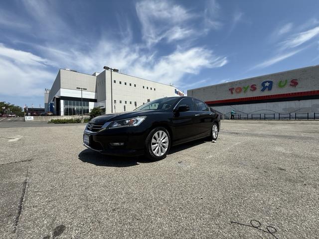 Photo of 2014 Black Honda Accord