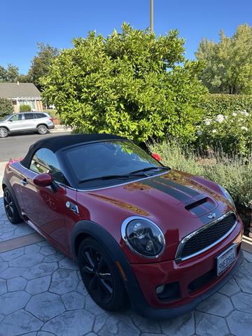 Photo of 2014 Red MINI Roadster