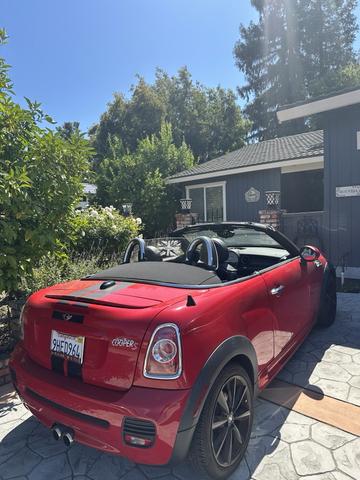 Photo of 2014 Red MINI Roadster